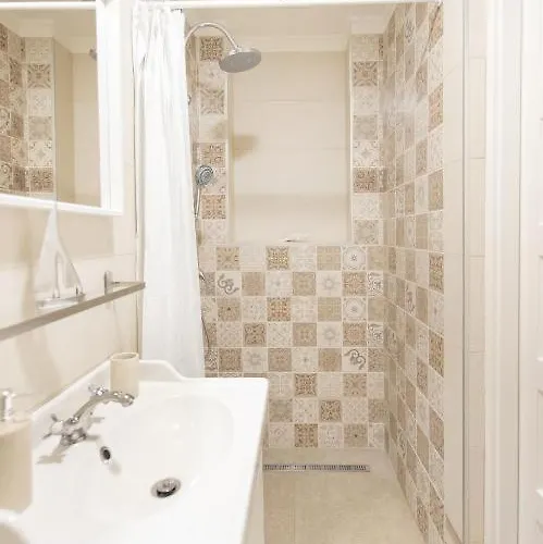 Topart I Апартаменты Балатонфеньвеш