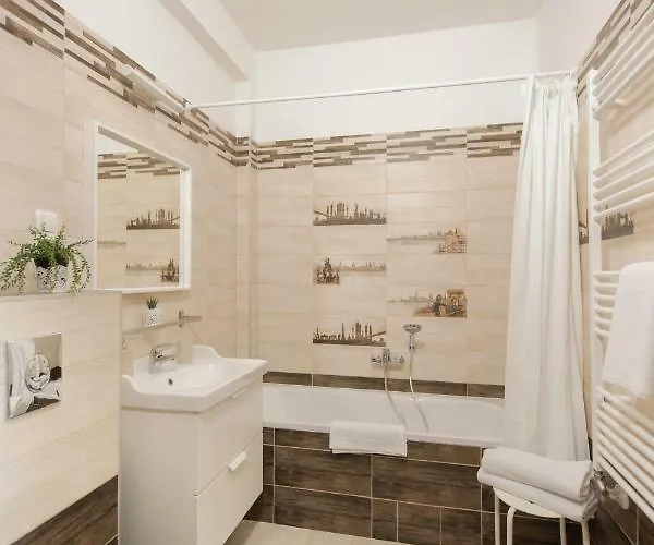 Topart I Апартаменты Балатонфеньвеш